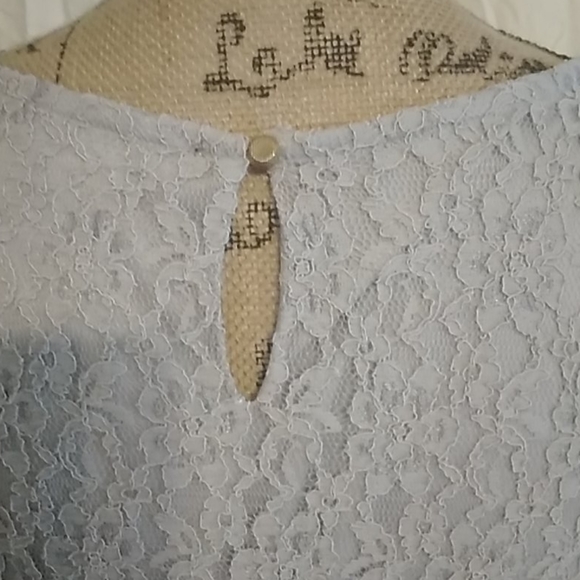 Lace overlay t-shirt - Picture 4 of 8